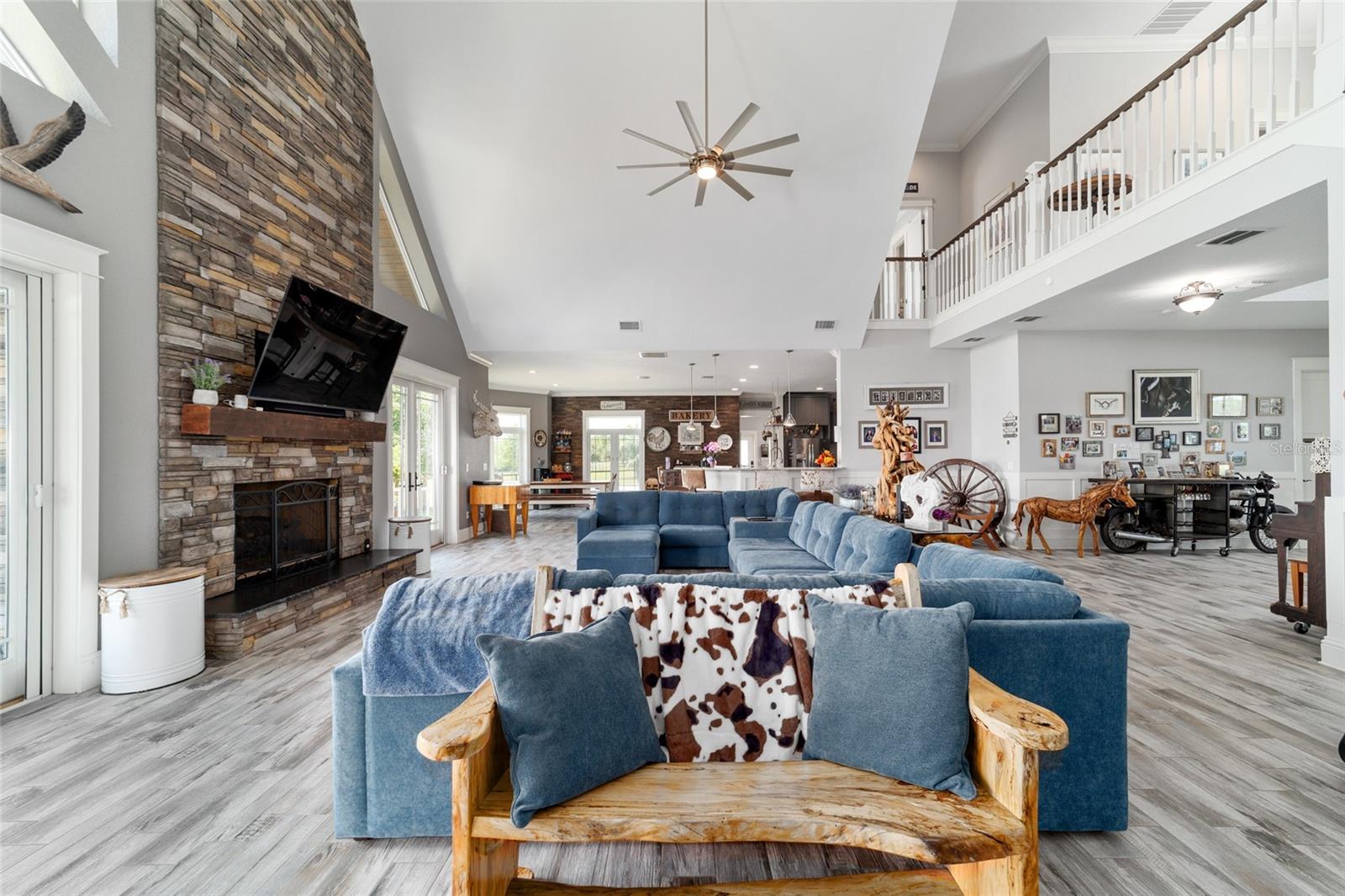 LAKESIDE AT LAKE BRYANT - Farm