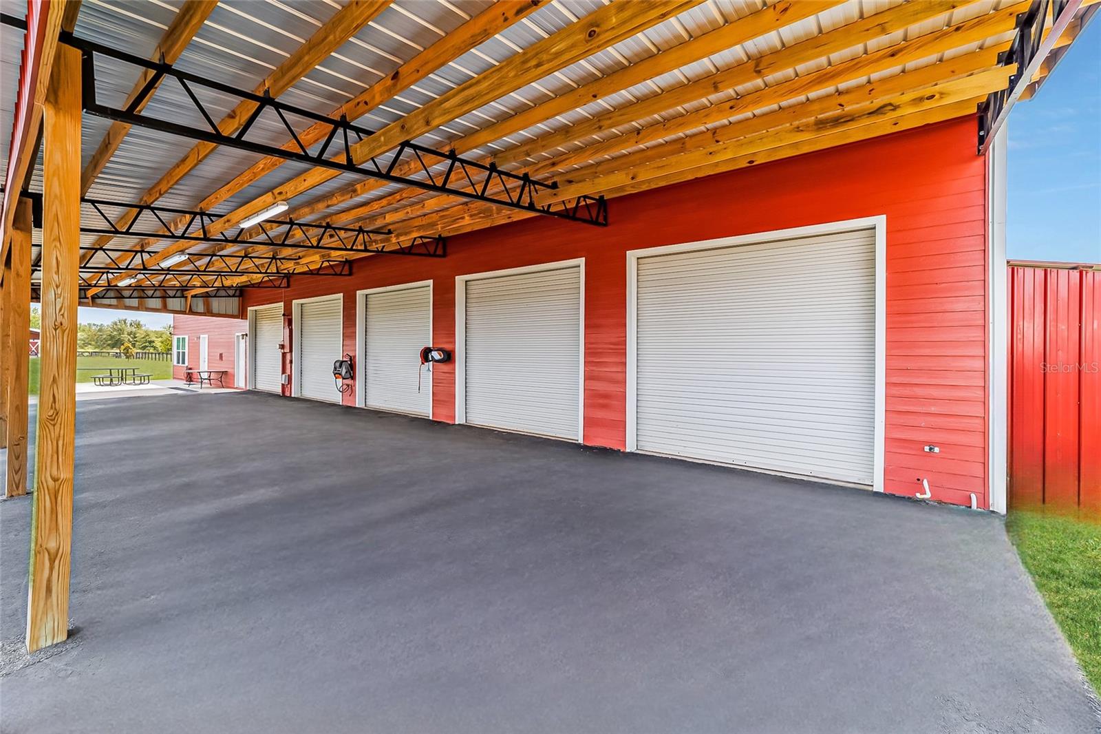 LAKESIDE AT LAKE BRYANT - Farm