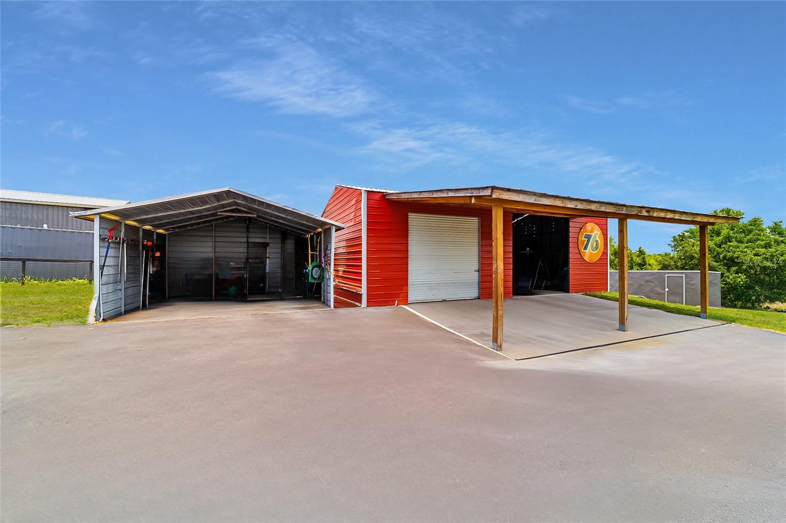 LAKESIDE AT LAKE BRYANT - Farm