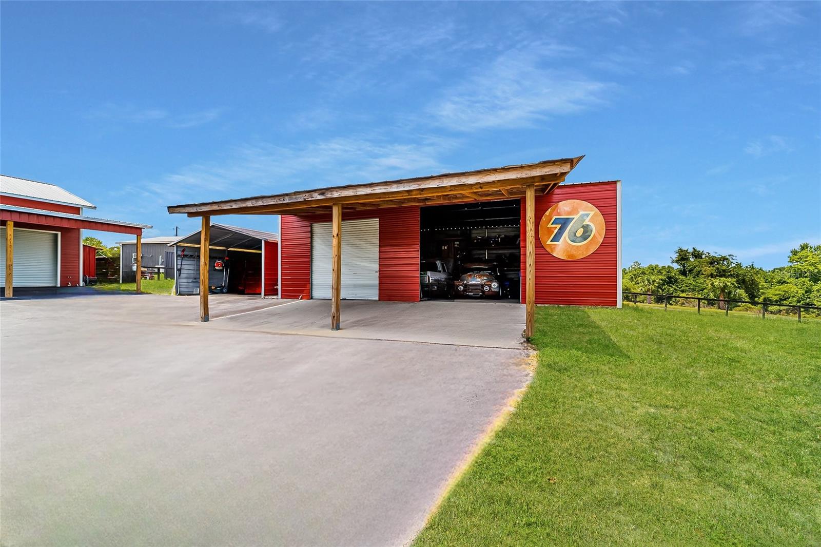 LAKESIDE AT LAKE BRYANT - Farm