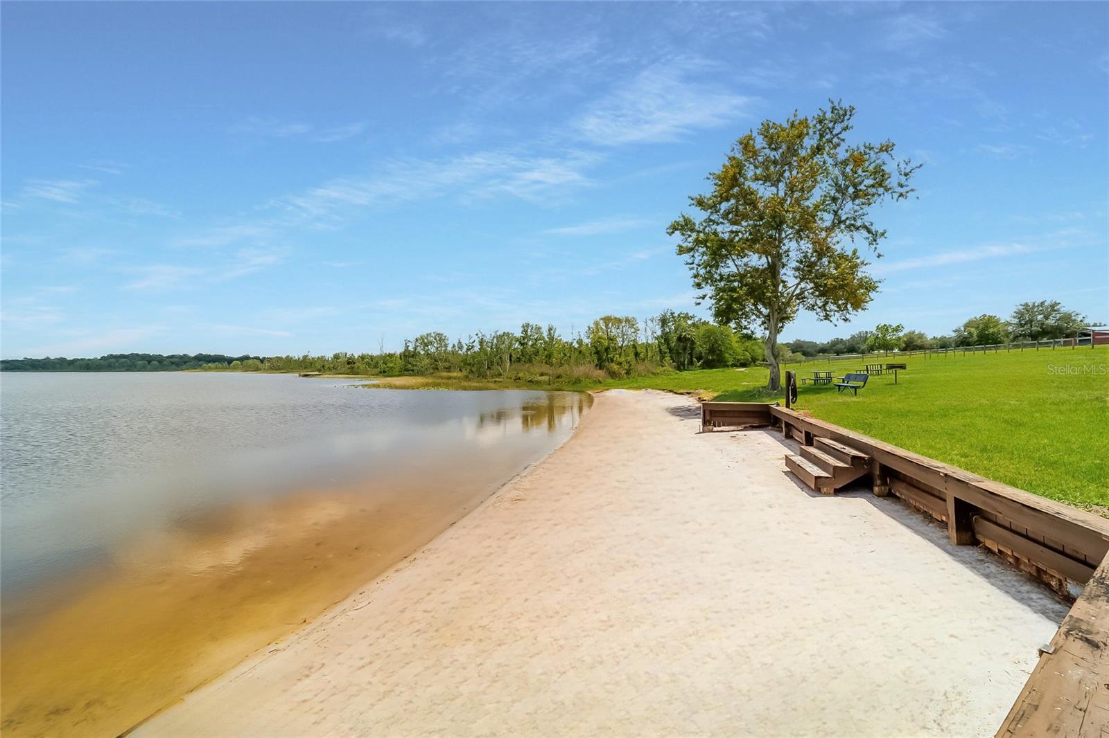 LAKESIDE AT LAKE BRYANT - Farm