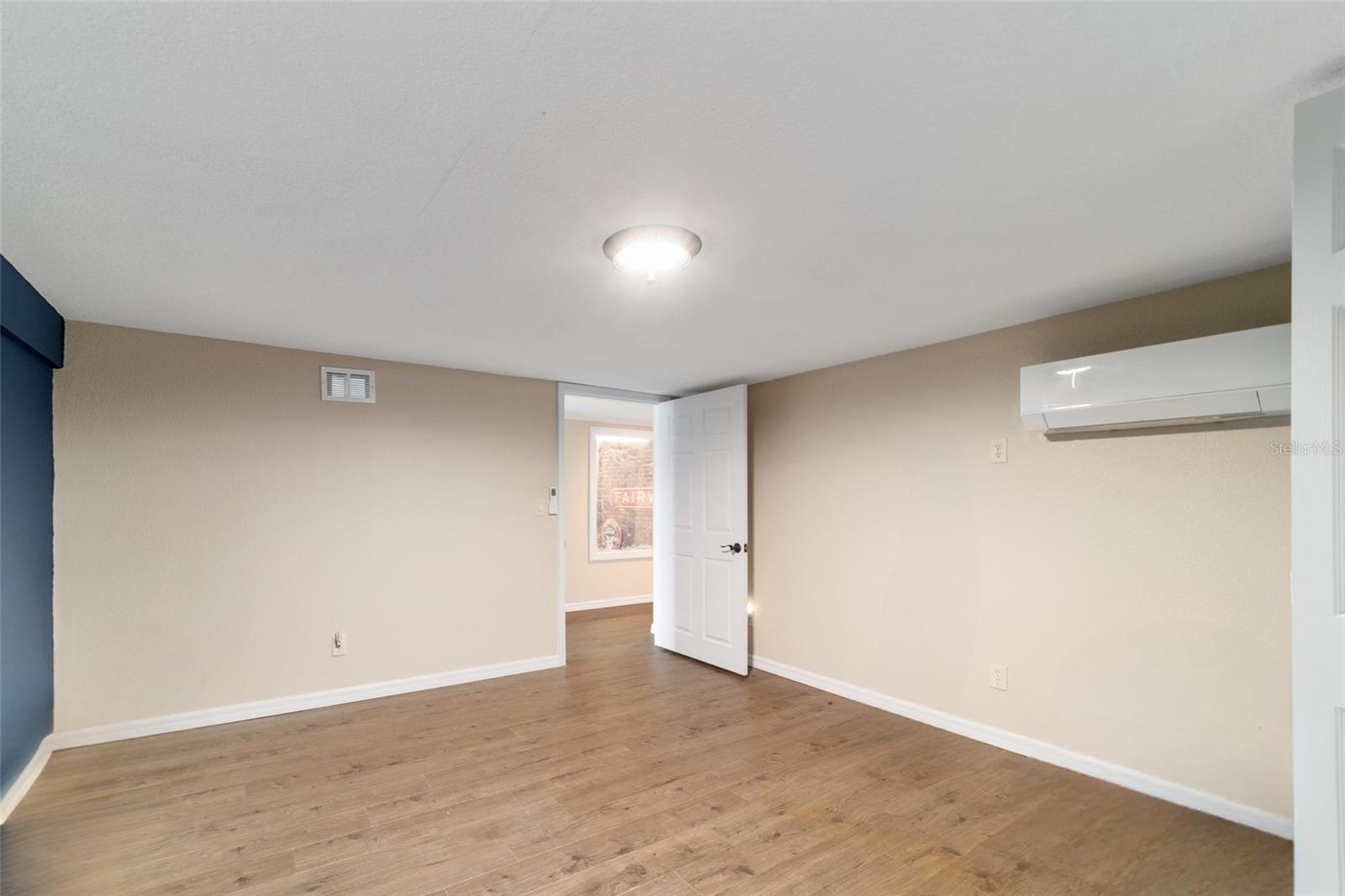 LAKESIDE AT LAKE BRYANT - Farm