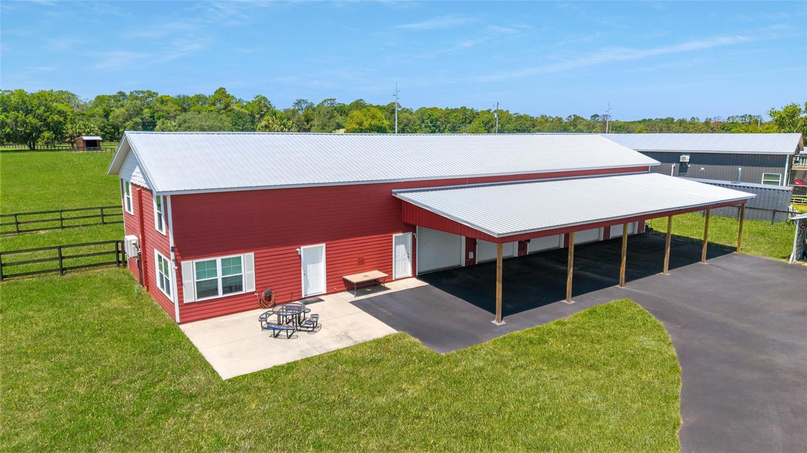 LAKESIDE AT LAKE BRYANT - Farm