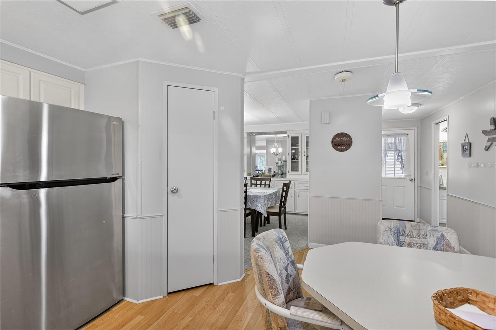 LA CASA MHP CO-OP - Residential