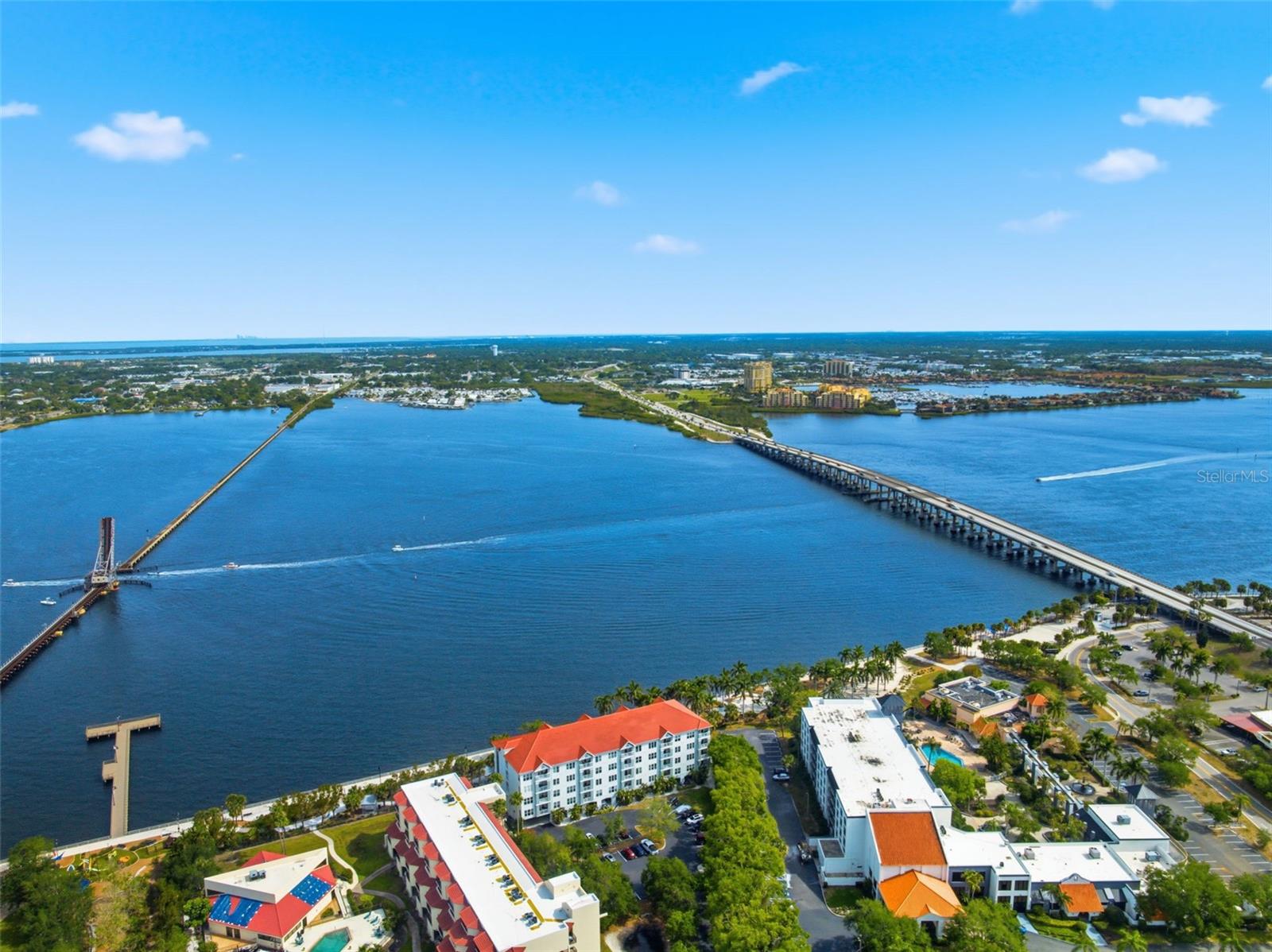 MAINSTREET AT BRADENTON - Residential