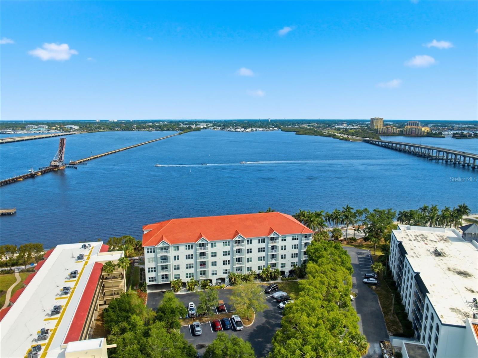 MAINSTREET AT BRADENTON - Residential