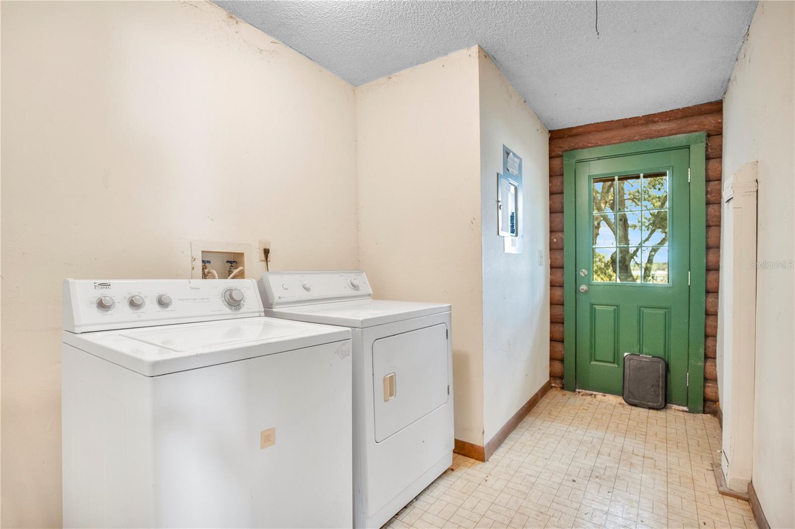 DELTONA LAKES UNIT 63 - Residential