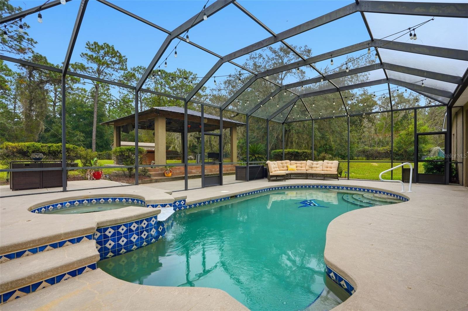 LAKE ROUSSEAU CTRY ESTATES UNIT 02 - Residential