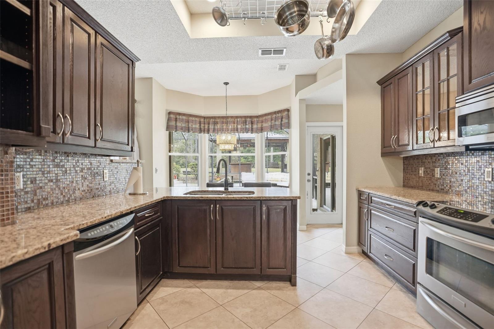 LAKE ROUSSEAU CTRY ESTATES UNIT 02 - Residential