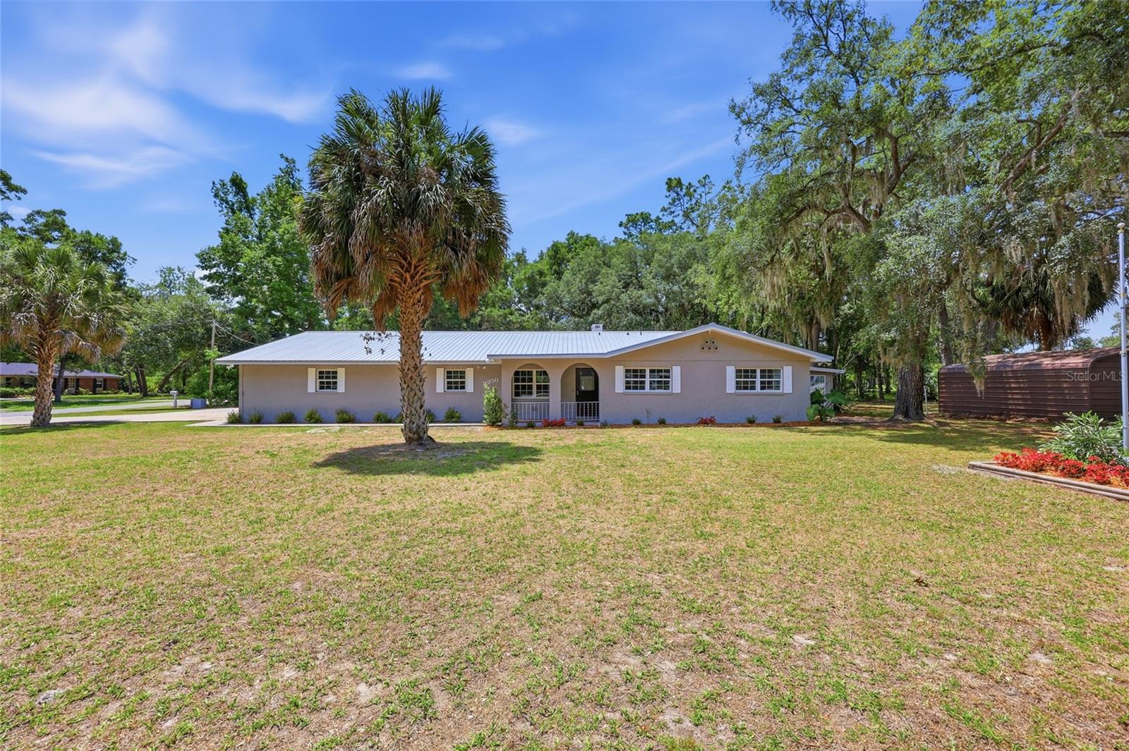 CHIEFLAND COUNTRY ESTATES - Residential