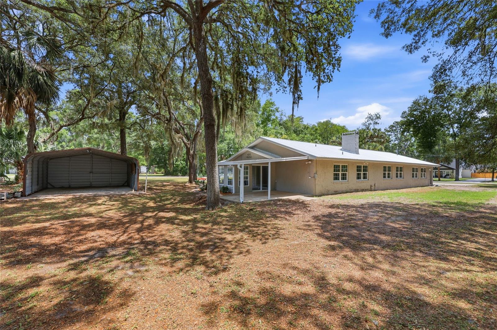 CHIEFLAND COUNTRY ESTATES - Residential