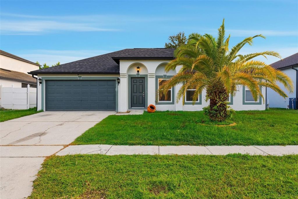Photo of 5287 Sunset Canyon Drive, Kissimmee, FL 34758 (MLS # S5138635)