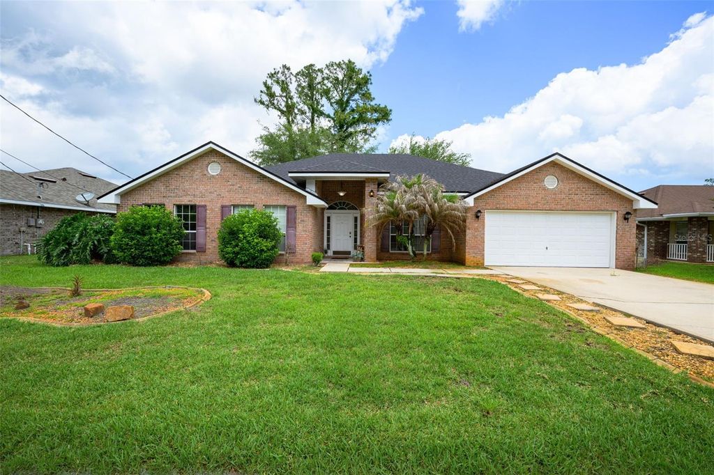 Photo of 11 Riddle Drive, Palm Coast, FL 32164 (MLS # FC318586)