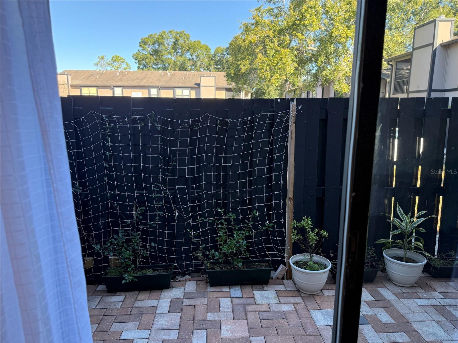 NORTH OAKS CONDO V - Residential