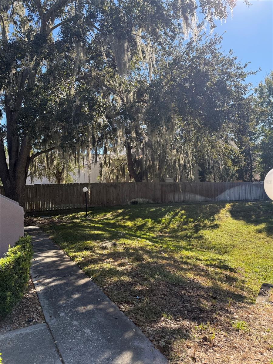 NORTH OAKS CONDO V - Residential