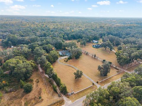 Photo of 921 SW 170th Street, Newberry, FL 32669 (MLS # GC534812)