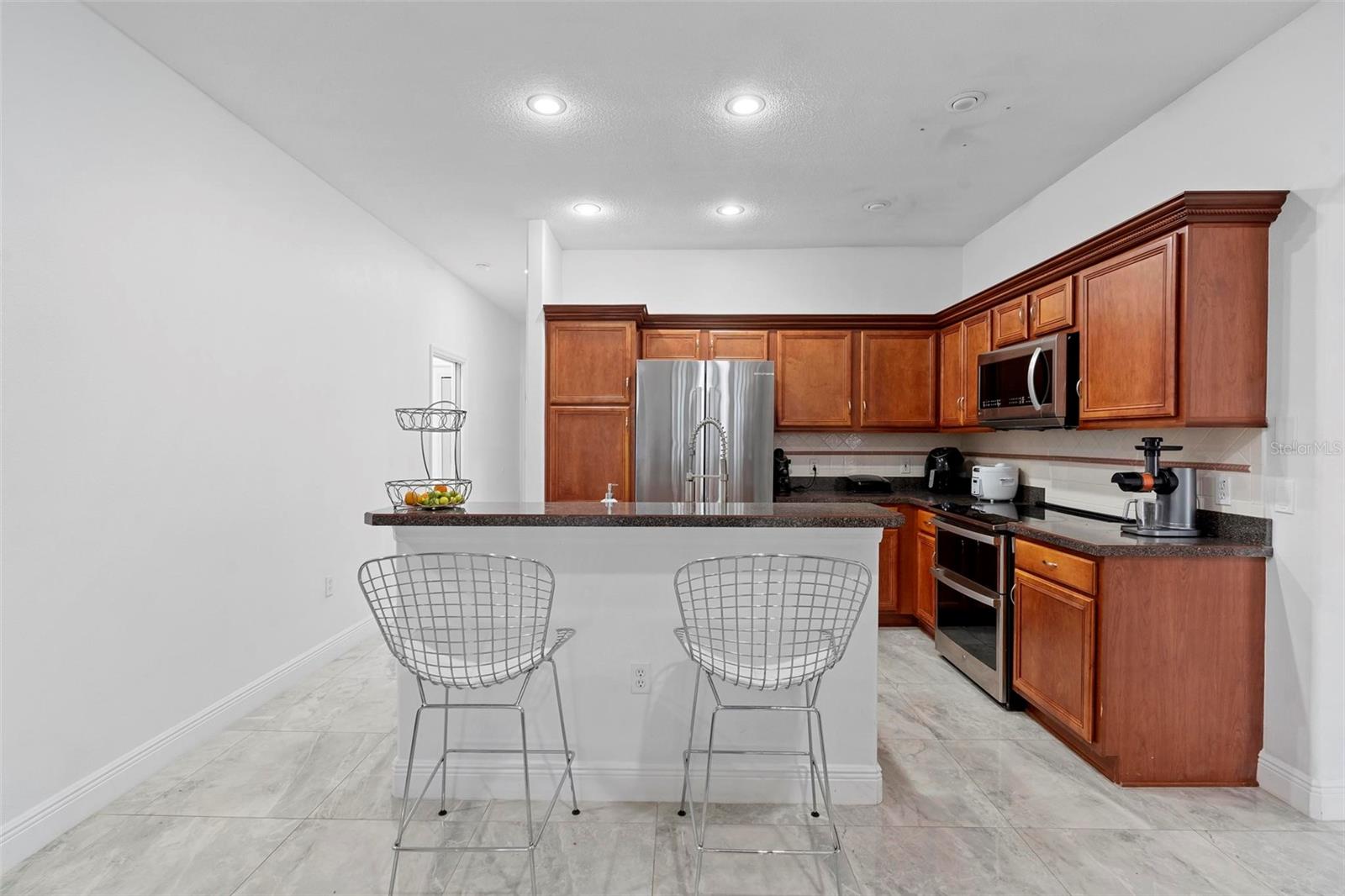 686 COTULLA DRIVE