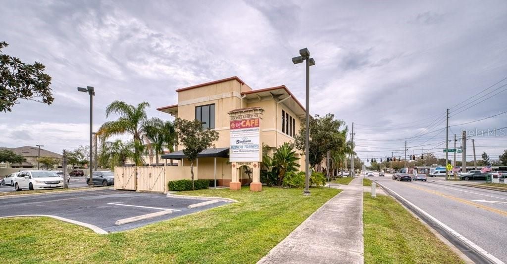 Photo of 8200 66th Street N #2, Pinellas Park, FL 33781 (MLS # A4687732)