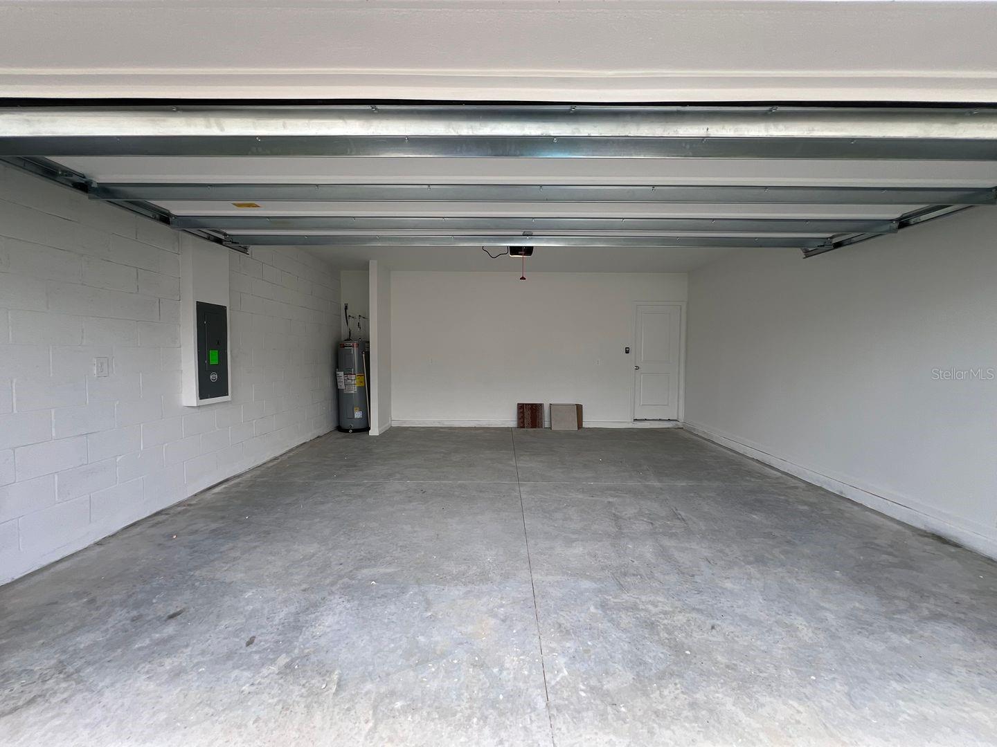 HUNT CLUB/LK WALES PH 1 - Residential Lease