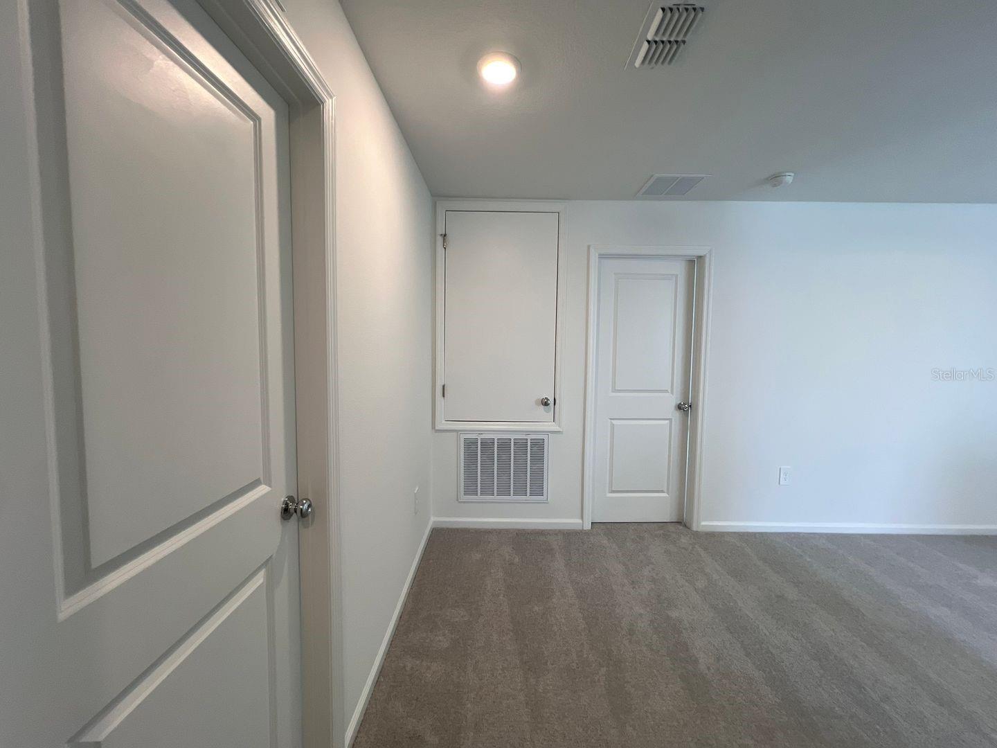 HUNT CLUB/LK WALES PH 1 - Residential Lease