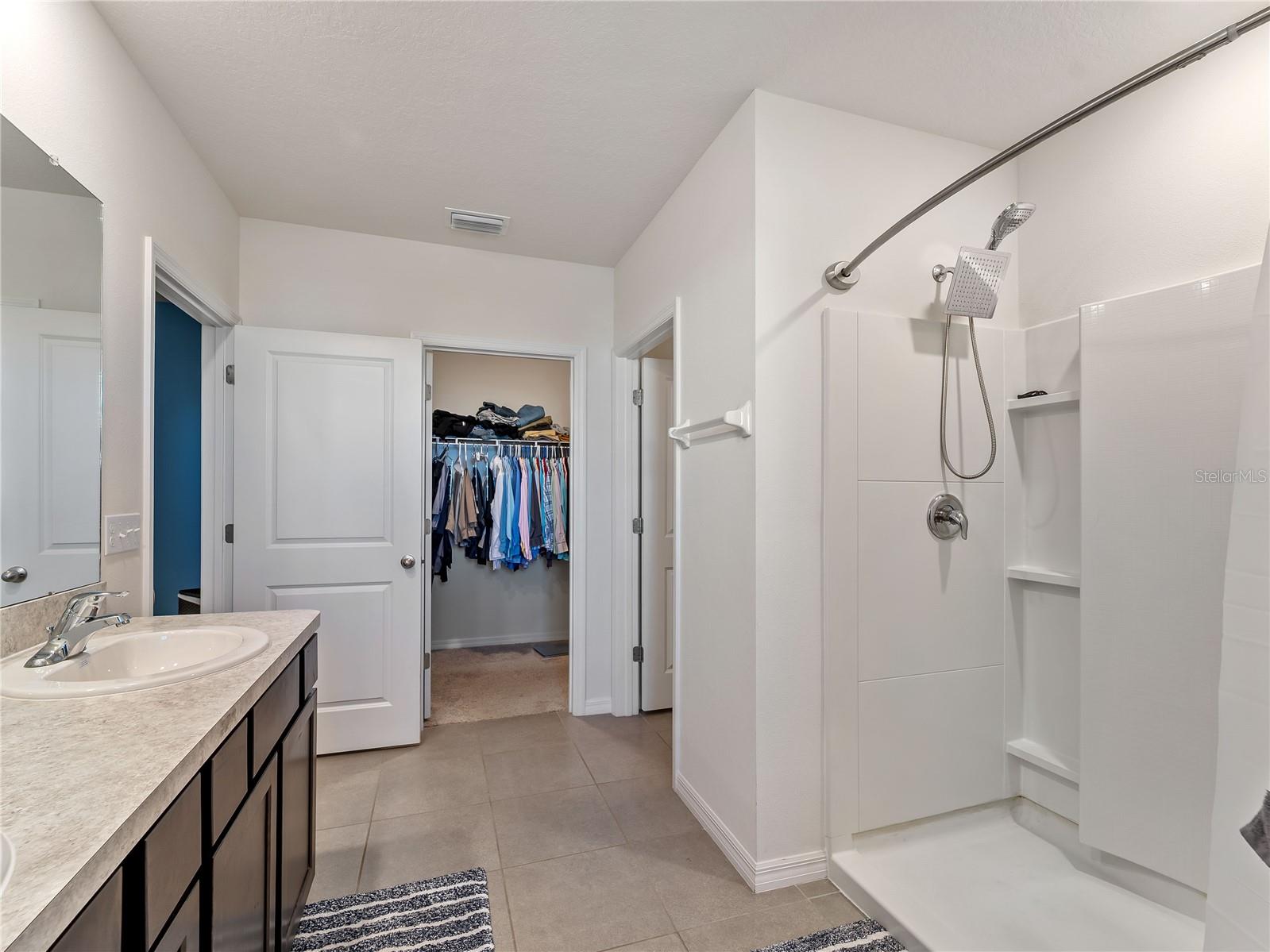 PROMENADE ESTATES PH I - Residential