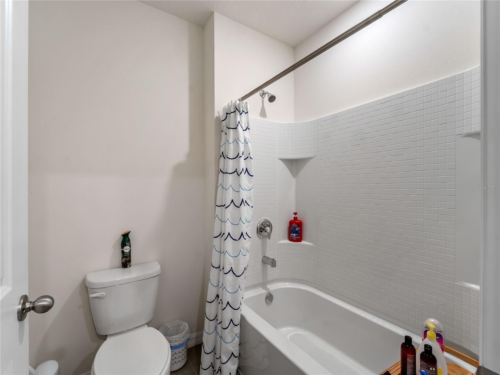 PROMENADE ESTATES PH I - Residential