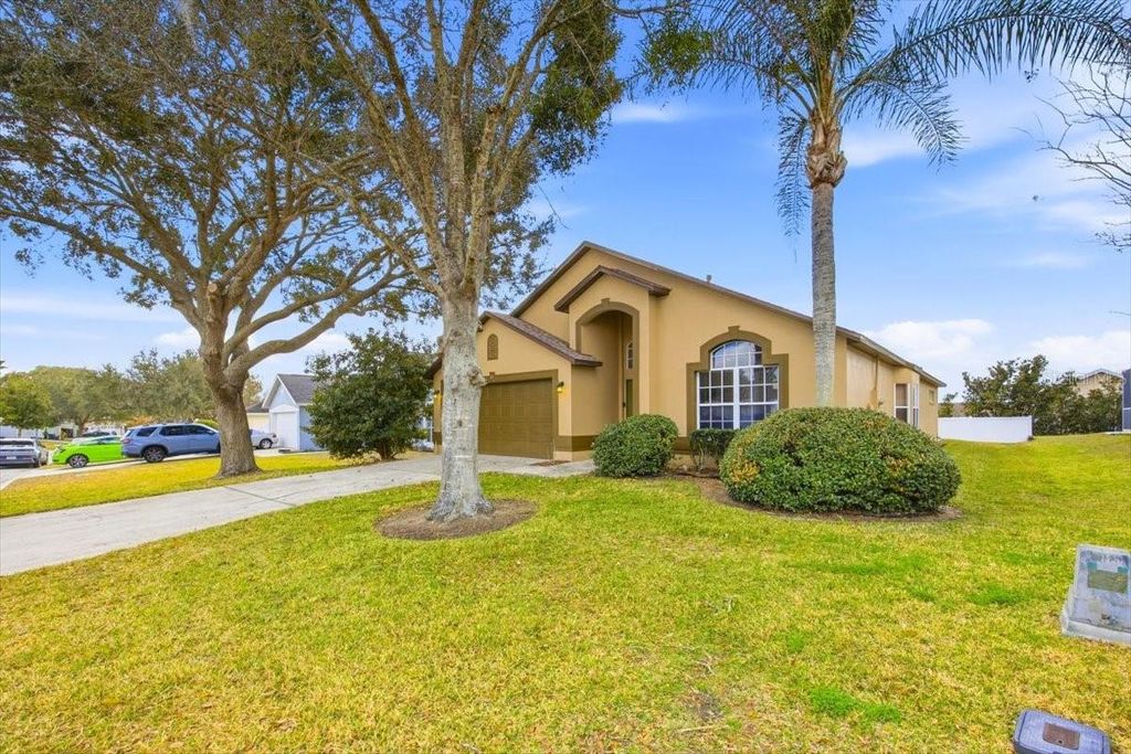 Photo of 143 Santana Place, Davenport, FL 33897 (MLS # O6383968)