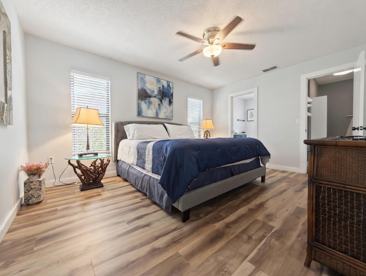 COUNTRY OAKS SUB PH I - Residential Lease