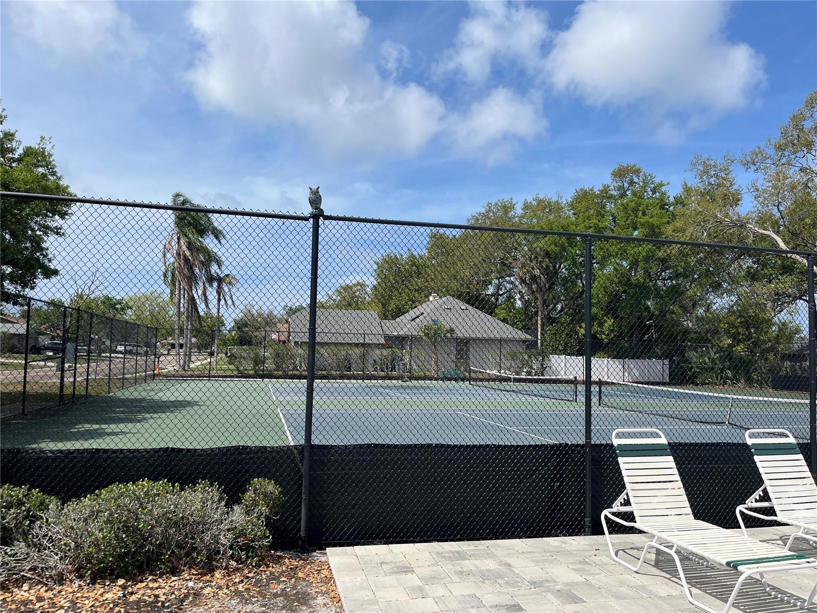 COUNTRY OAKS SUB PH I - Residential Lease