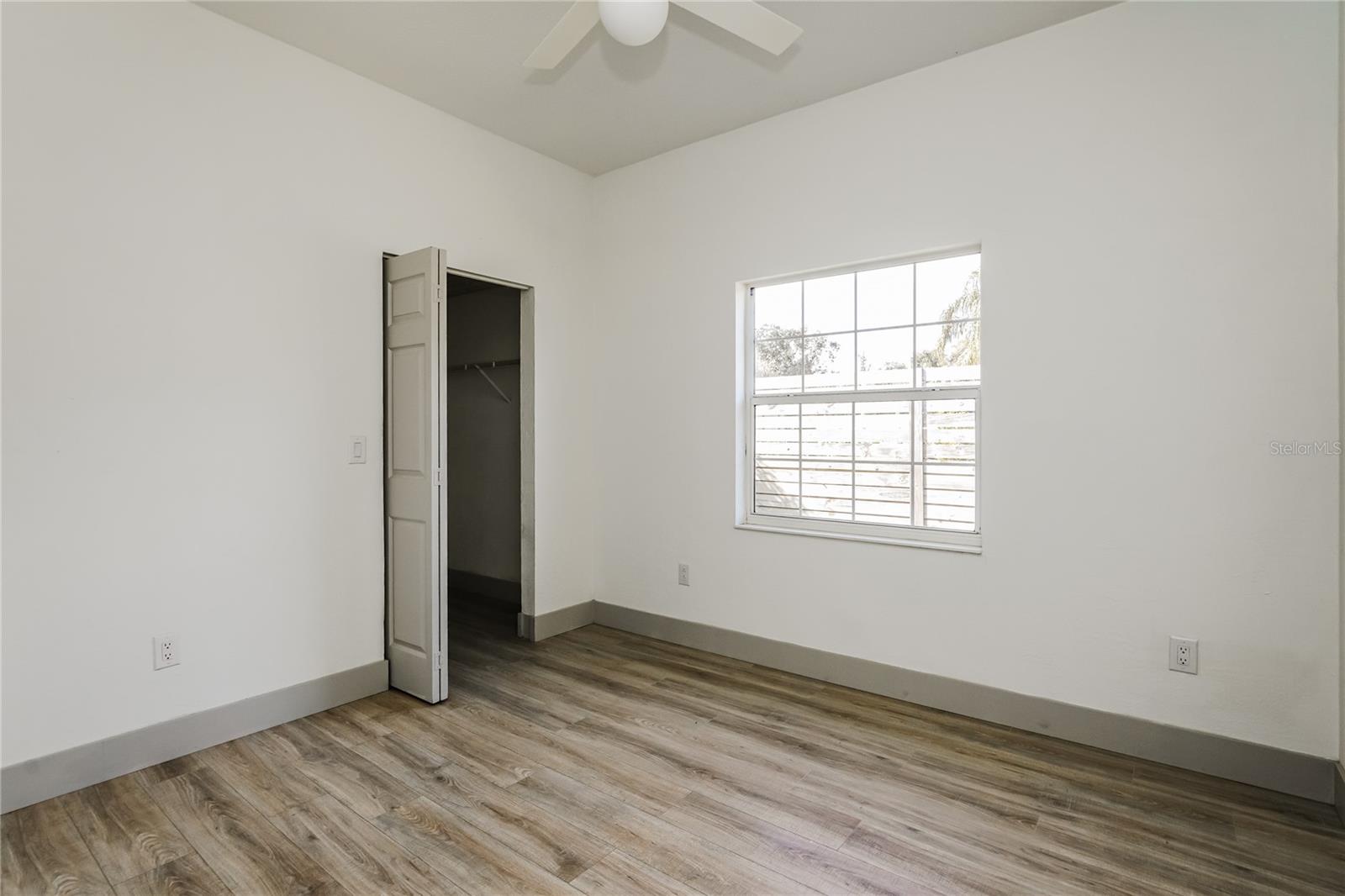 PINE LAKES - Residential