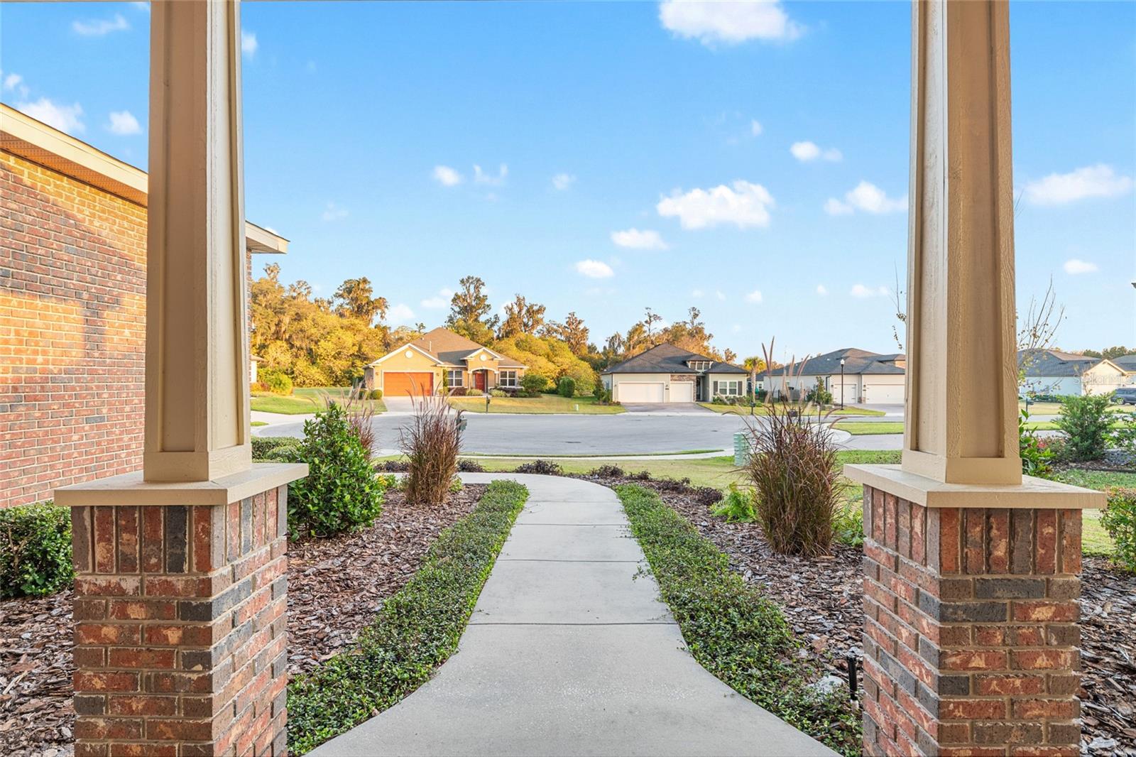 BELLECHASE OAK HAMMOCK - Residential