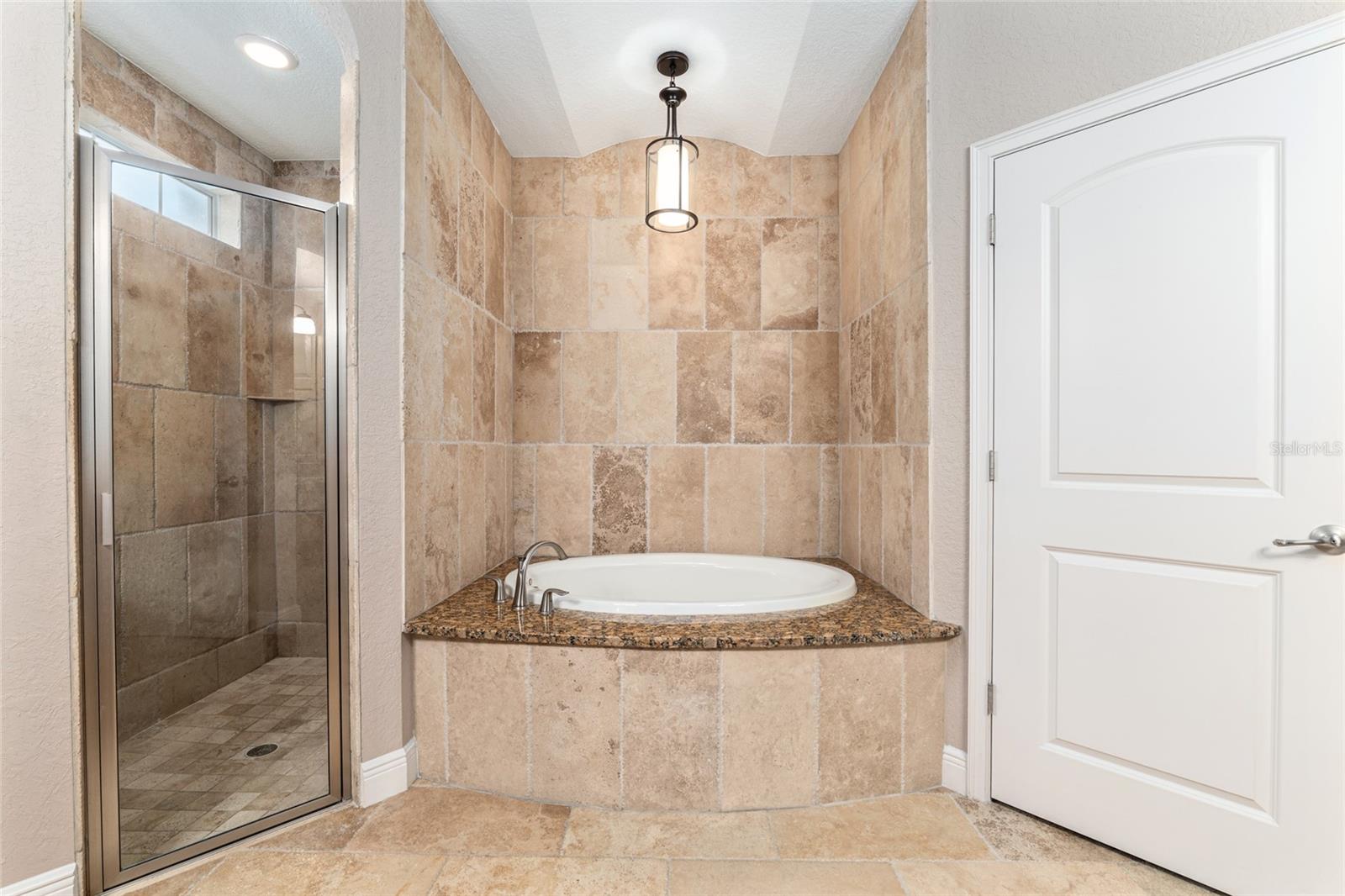 BELLECHASE OAK HAMMOCK - Residential