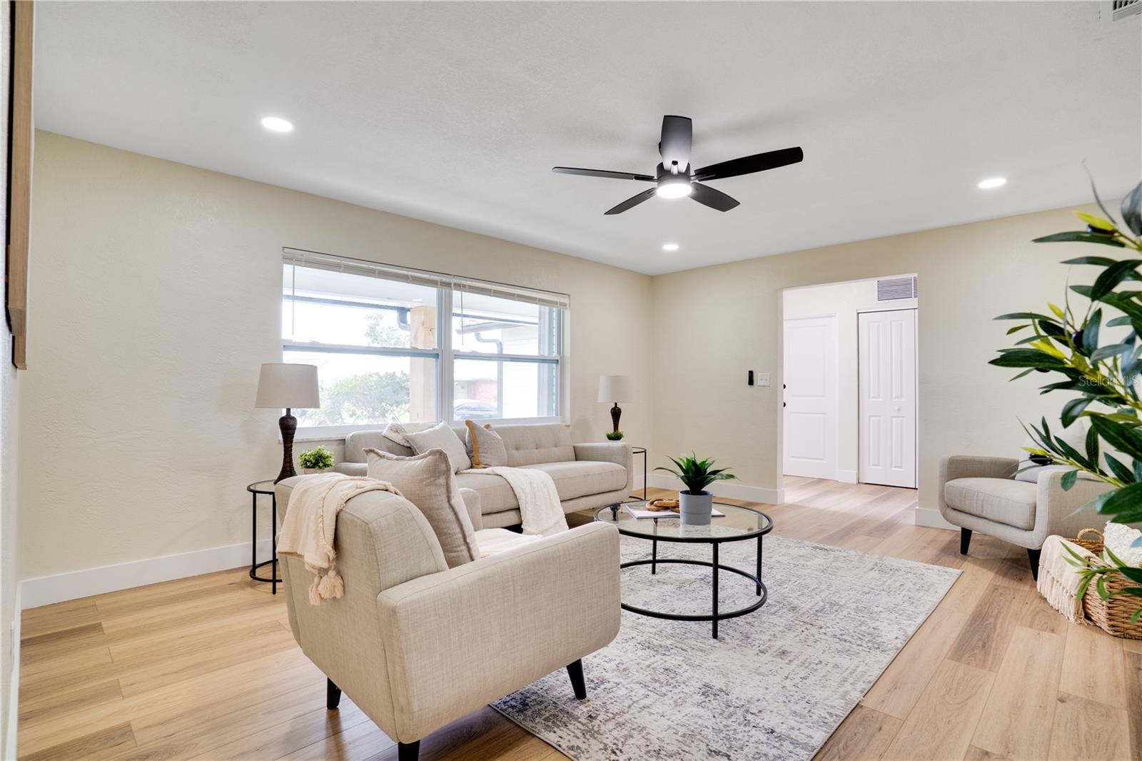 CROSSROADS ESTATES 2ND ADD - Residential