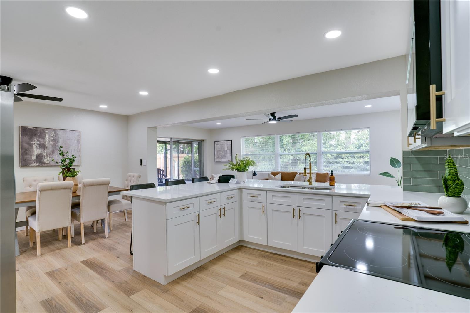 CROSSROADS ESTATES 2ND ADD - Residential