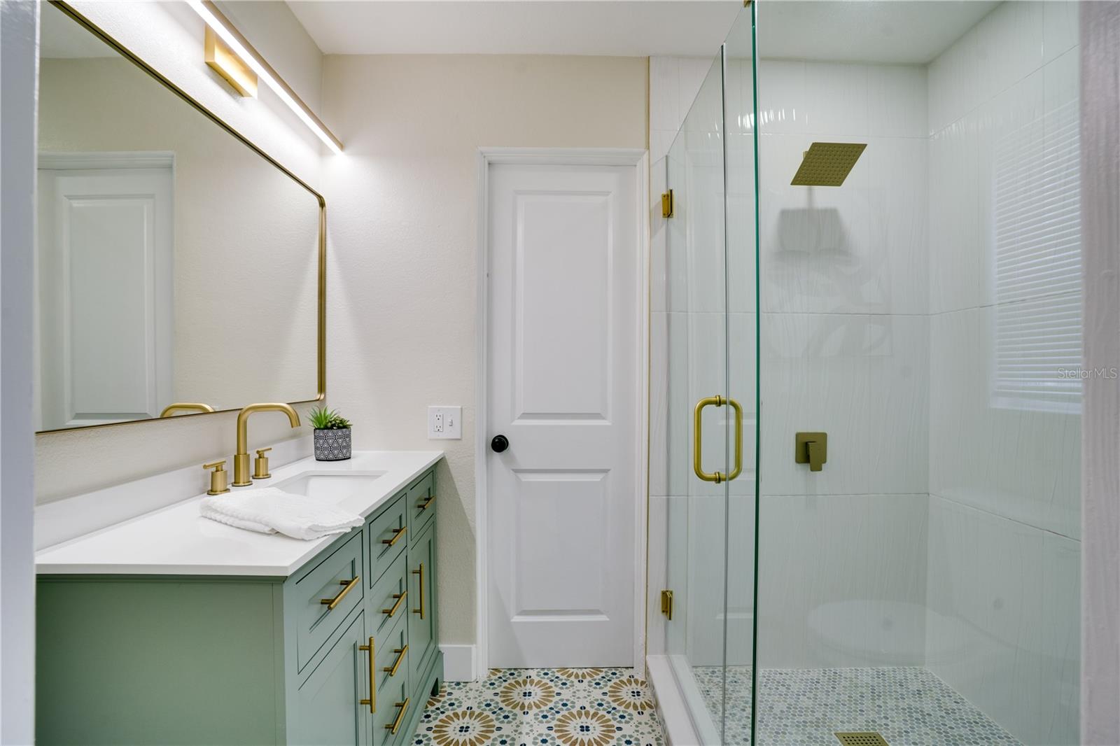 CROSSROADS ESTATES 2ND ADD - Residential