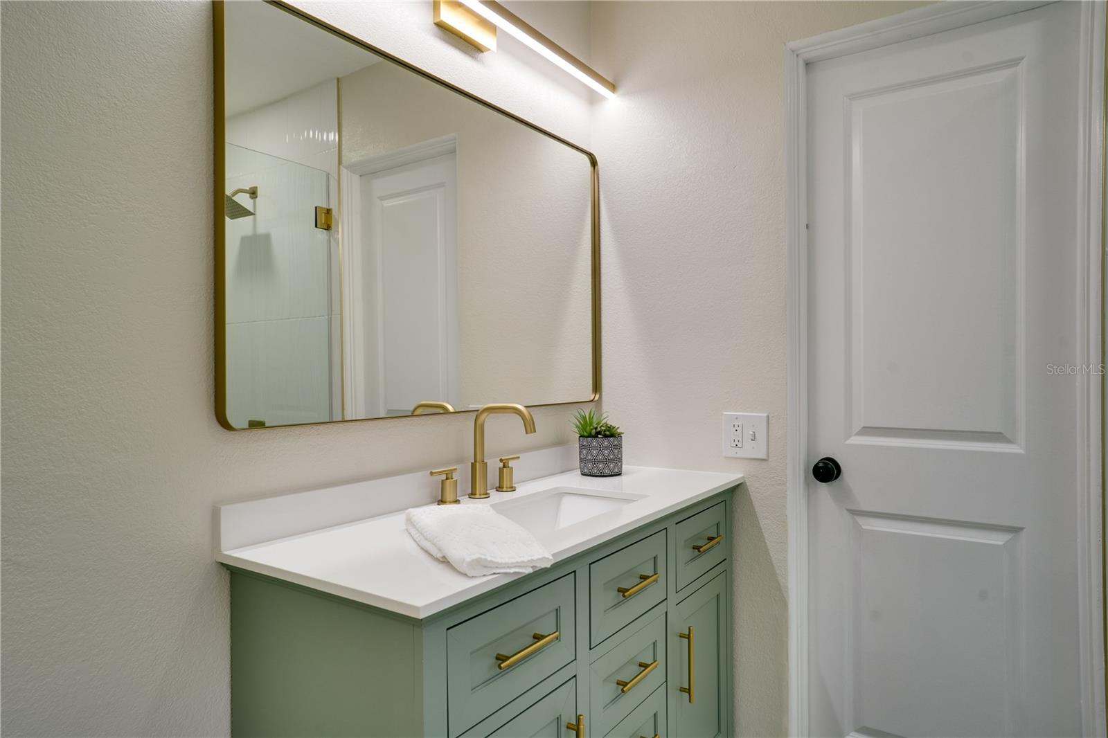 CROSSROADS ESTATES 2ND ADD - Residential