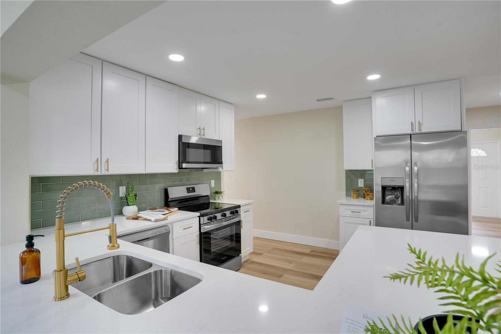 CROSSROADS ESTATES 2ND ADD - Residential