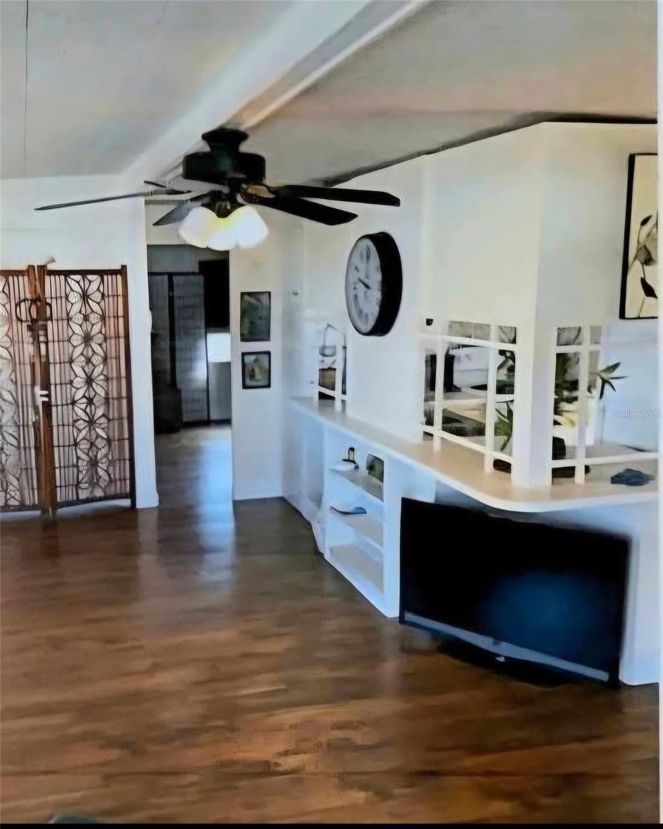 Photo of 4851 W Gandy Boulevard #B9L31, Tampa, FL 33611 (MLS # TB8554663)