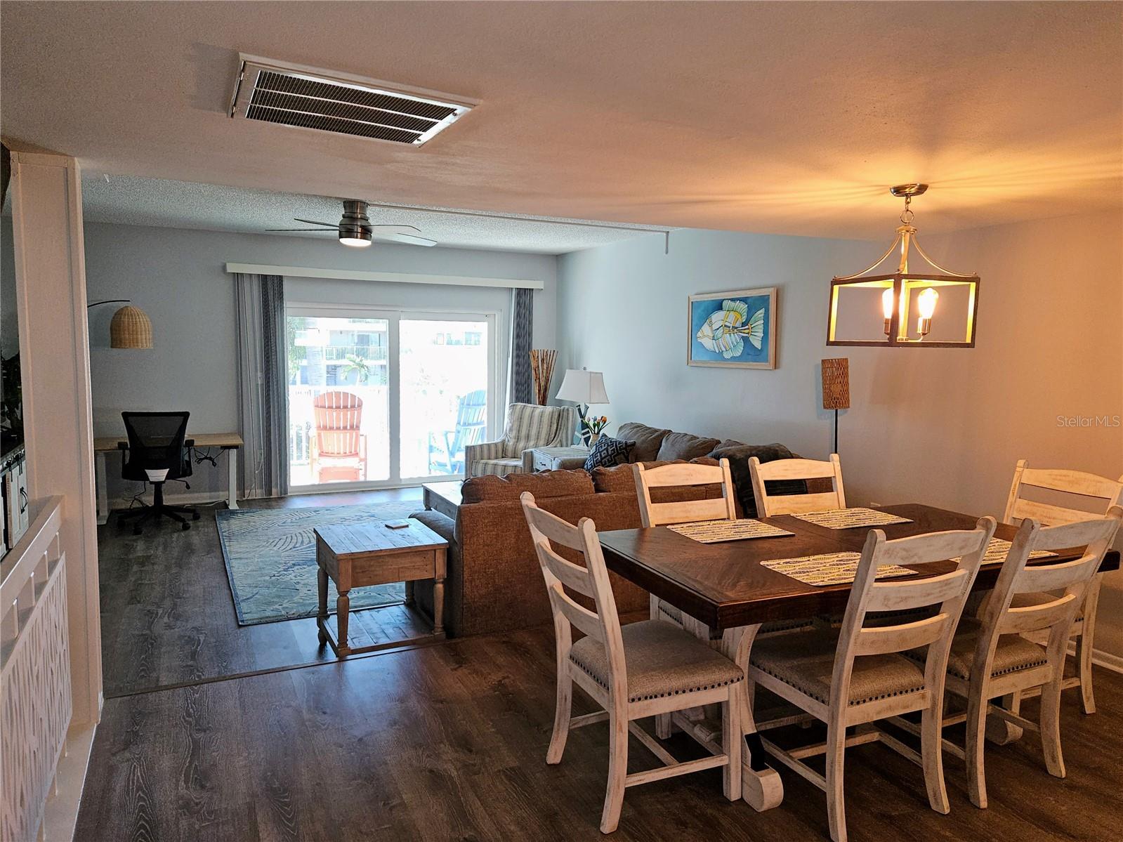 TREASURES OF CAPRI CONDO - Residential Lease