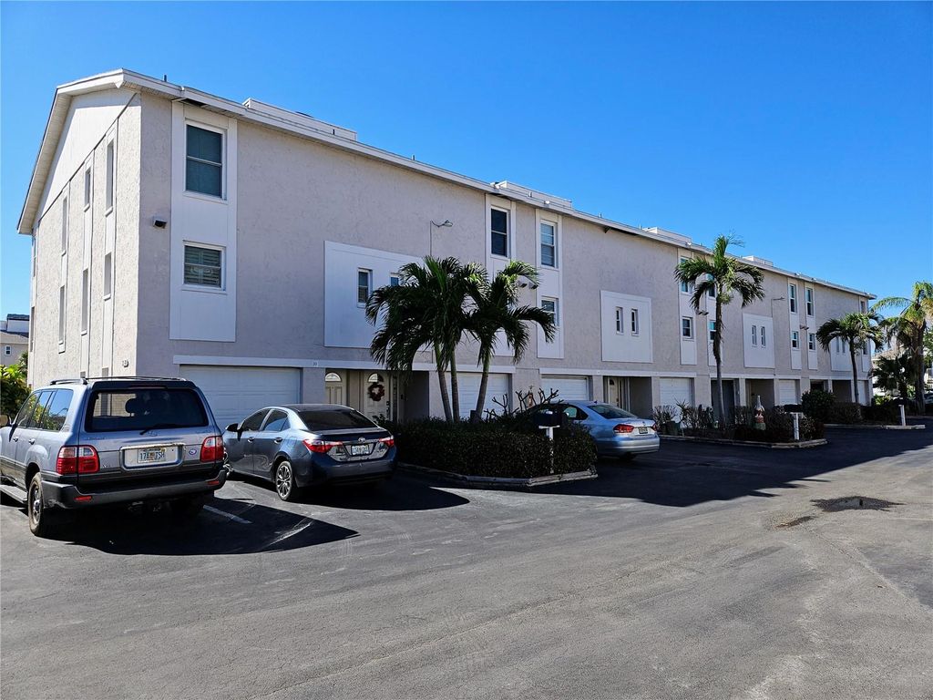 Photo of 255 Capri Circle N #25, Treasure Island, FL 33706 (MLS # TB8451113)