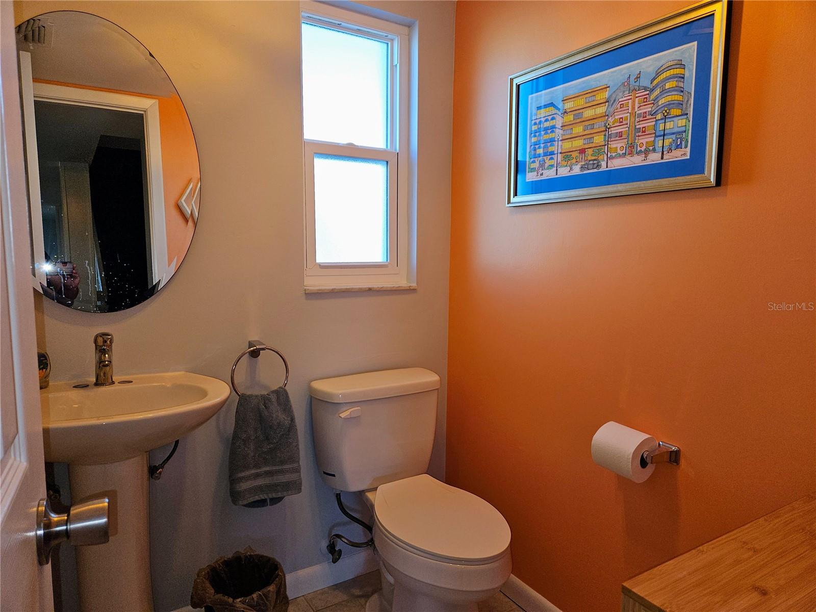 TREASURES OF CAPRI CONDO - Residential Lease