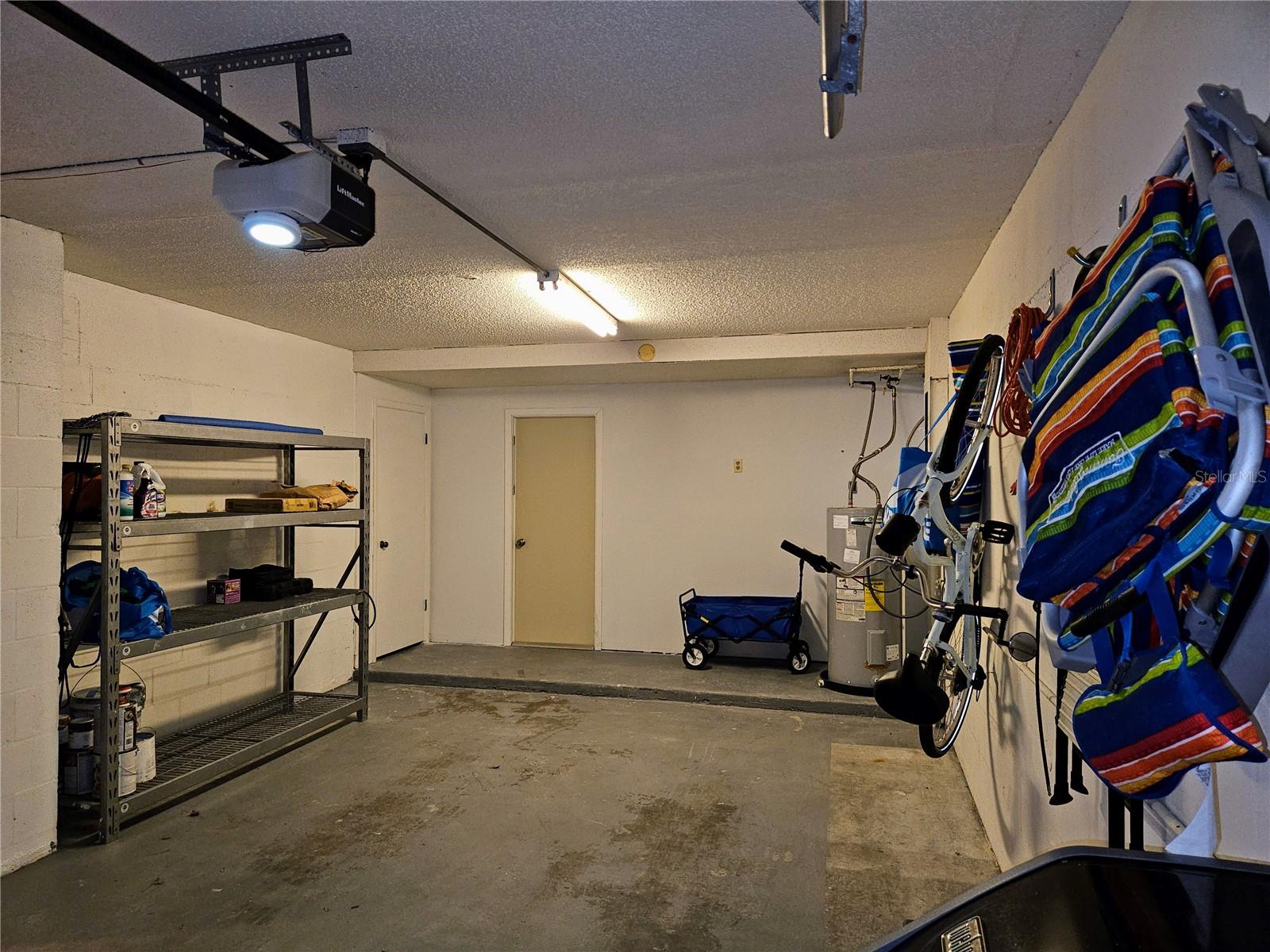 TREASURES OF CAPRI CONDO - Residential Lease