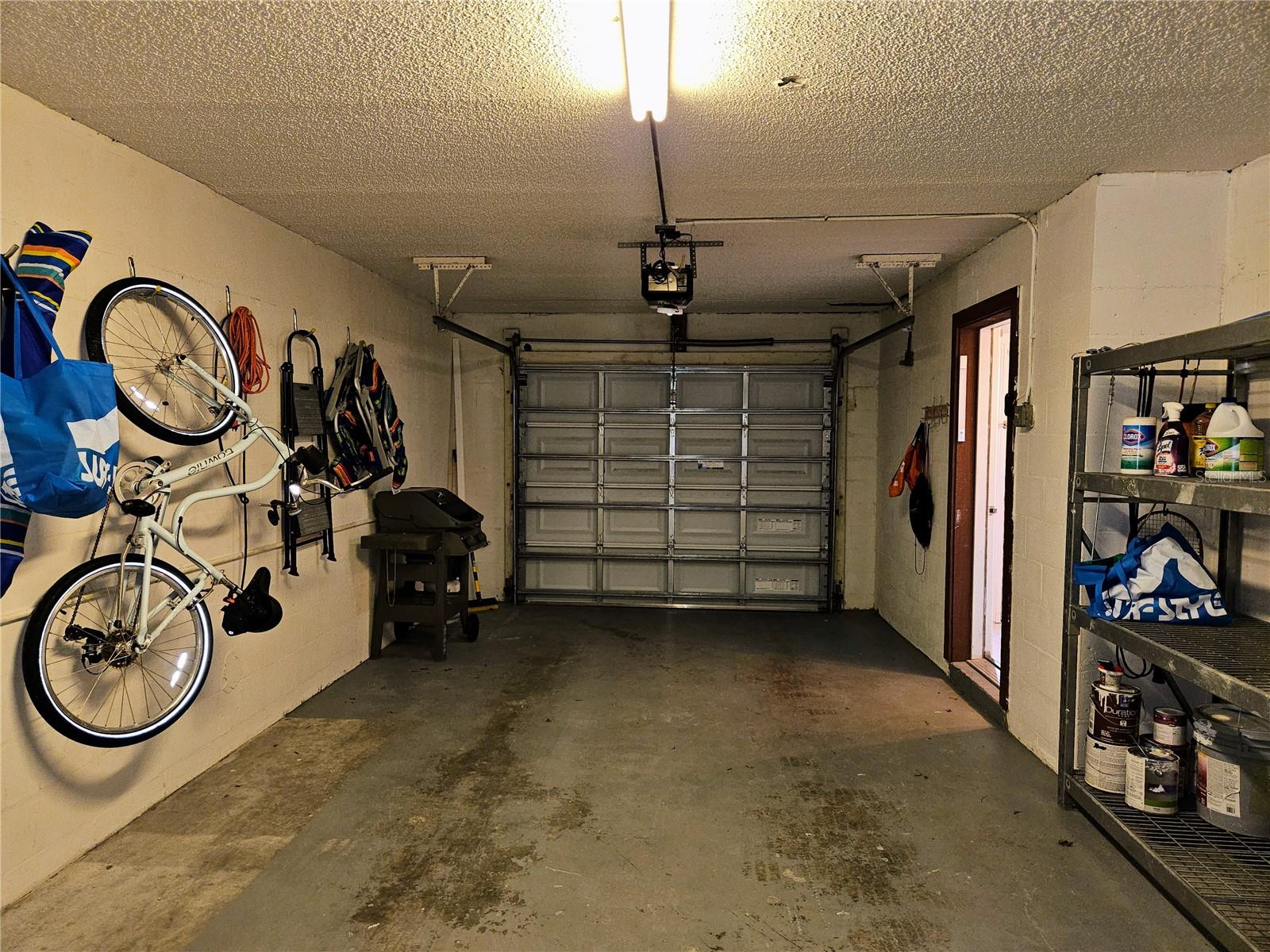 TREASURES OF CAPRI CONDO - Residential Lease