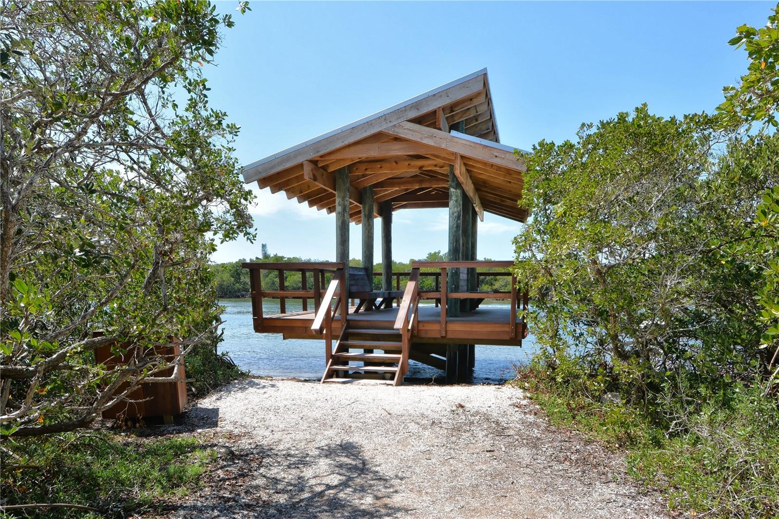 THE LANDINGS - Residential