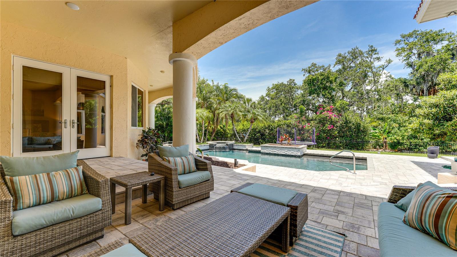 THE LANDINGS - Residential