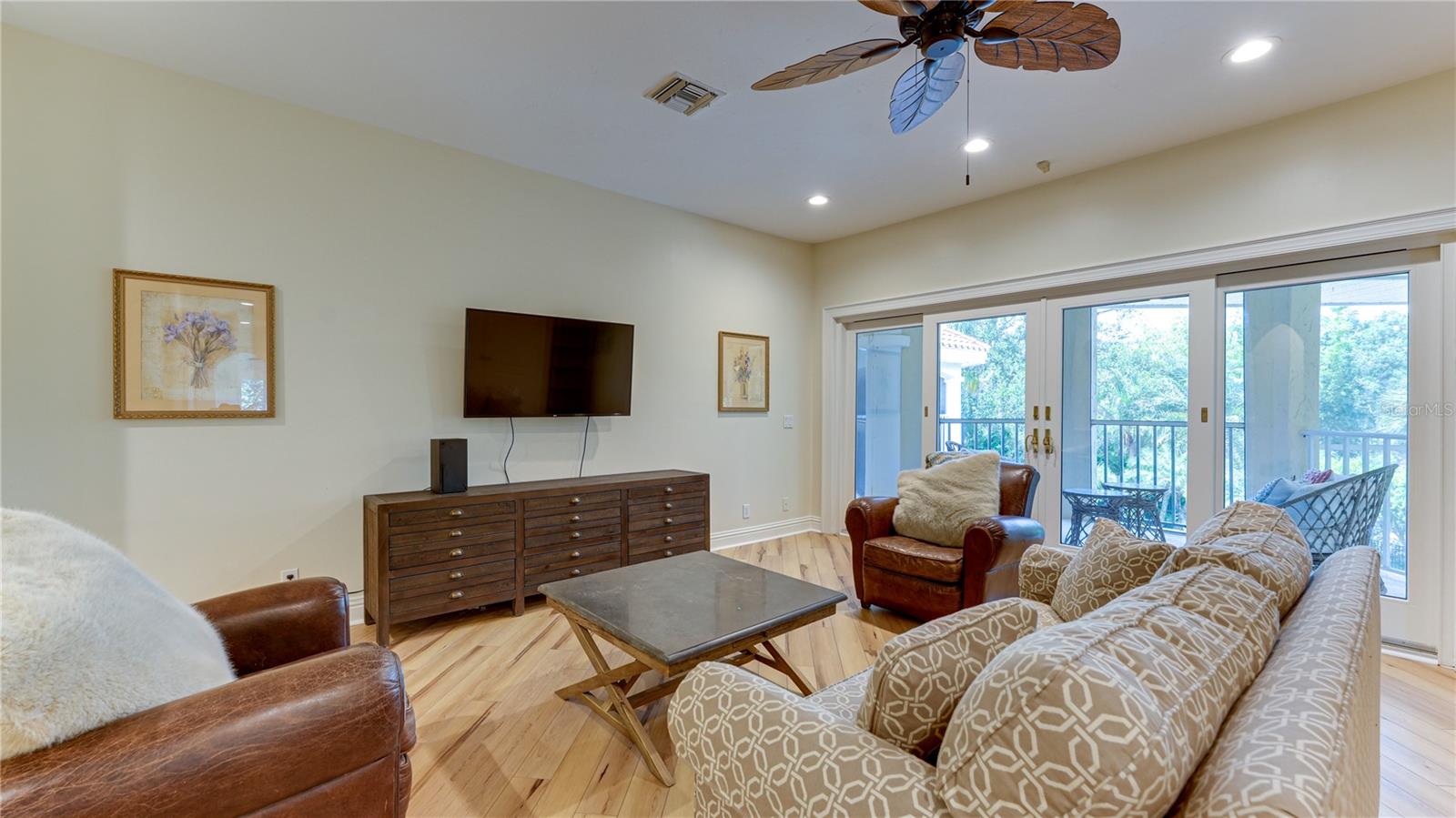 THE LANDINGS - Residential