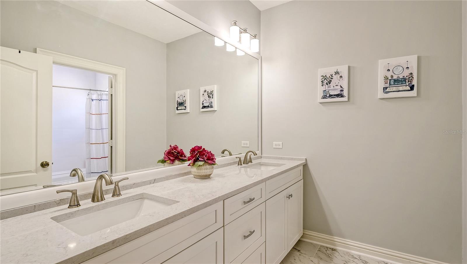 THE LANDINGS - Residential