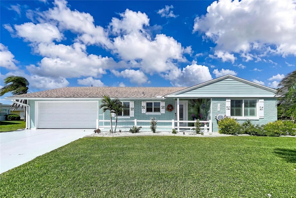 Photo of 621 Oakmont Avenue, Sun City Center, FL 33573 (MLS # TB8560516)