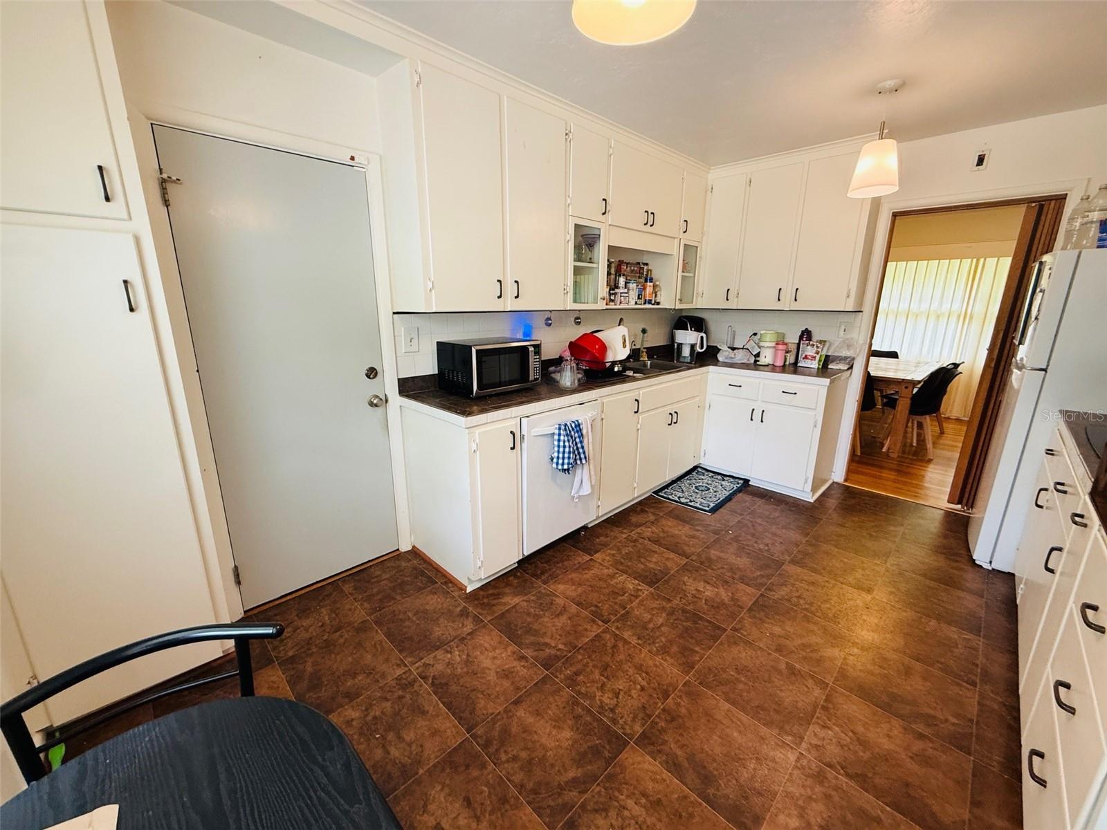 BLACK ACRES - Residential