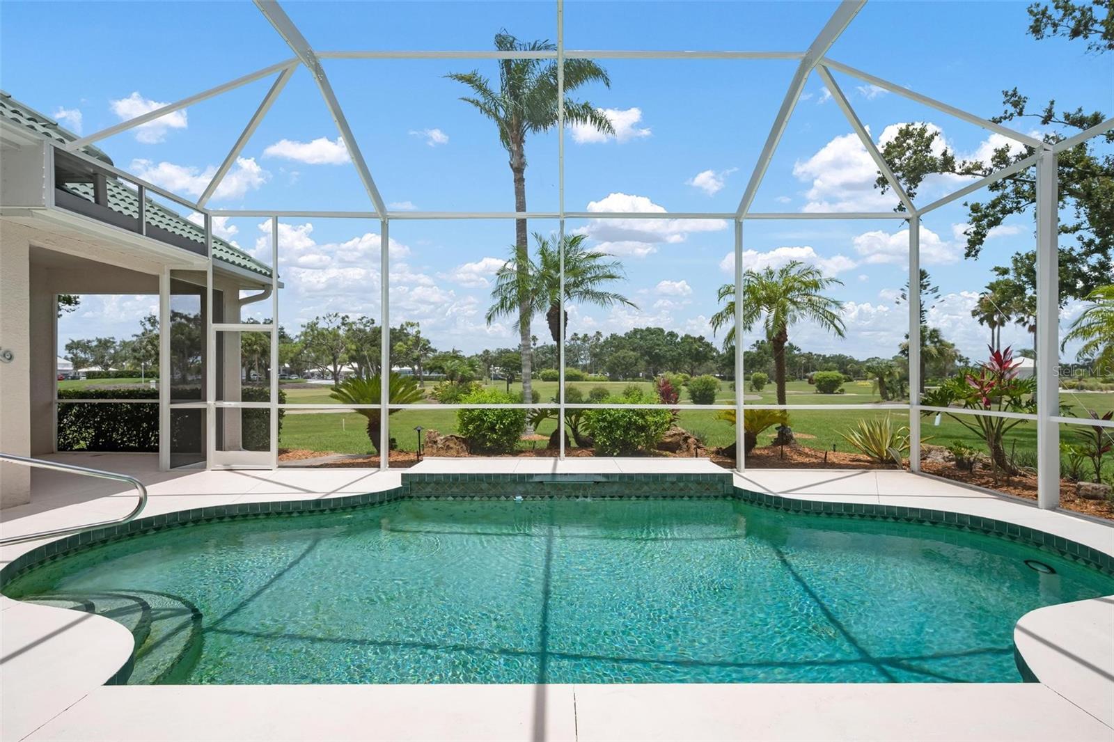 467 SHERBROOKE COURT